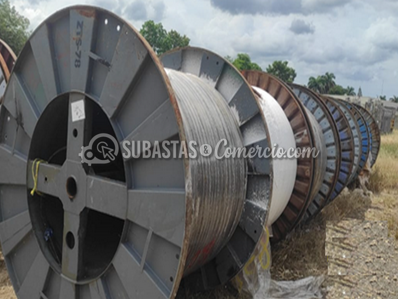 Chatarra de cable de cobre en carretes Aprox.: 37.855 Kg